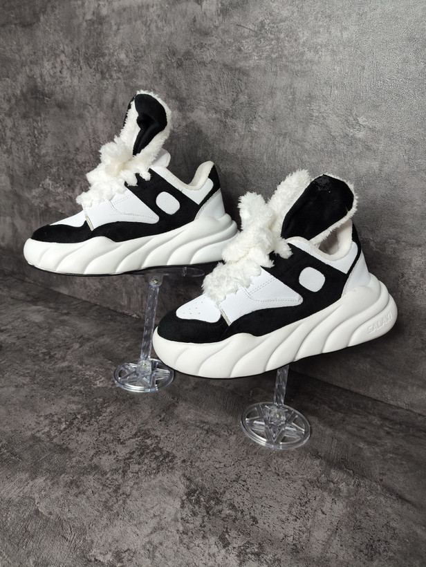 کتونی زنانه